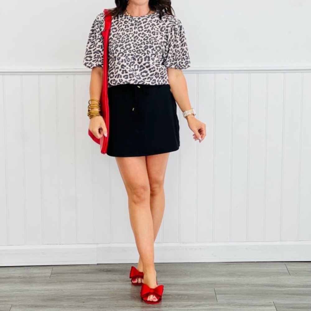 NWT Puff Sleeve Leopard Print Top
